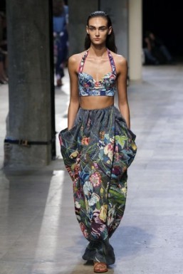 Spring-Summer 2015 trends: flowers, denim and military style