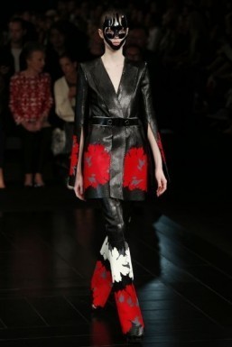 Alexander McQueen to open Paris store