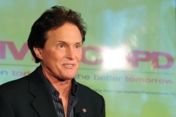US Olympic hero Bruce Jenner hailed for coming out as transgender