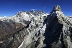 Nepal to allow climbers to scale five more peaks