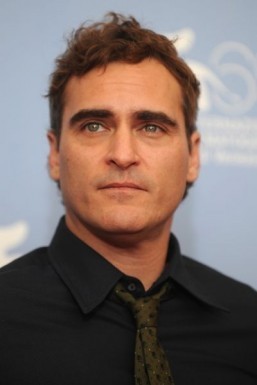 Joaquin Phoenix could challenge Batman and Superman in ‘Man of Steel’ sequel