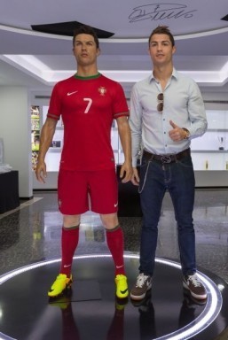 Football: Ronaldo opens his own museum