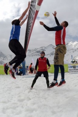 No sand, no beach: Snow volleyball takes Alps by storm