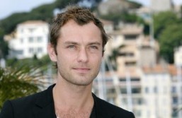 Jude Law close to joining spy comedy ‘Susan Cooper’