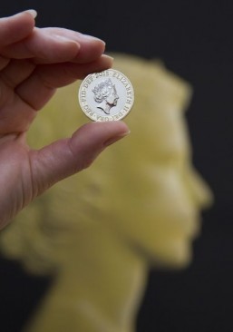 UK coins to feature new portrait of Queen Elizabeth II