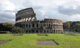 Italy earmarks 18 mln to rebuild Colosseum arena floor