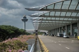 Asia tourist boom fuels airport binge