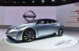 Tokyo Motor Show revs up with self-driving cars and futuristic fuel cells