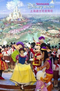 Groundbreaking ceremony of the Disney amusement park in Shanghai on April 8, 2011 Luxury outlet chain ‘Shanghai Village' will be located next to Shanghai Disney Resort, which is set to open its doors at the end of 2015. ©AFP PHOTO/Philippe Lopez