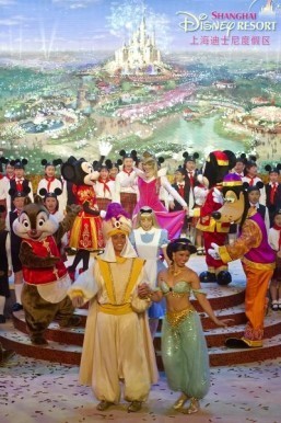 Disney China opening delayed to 2016