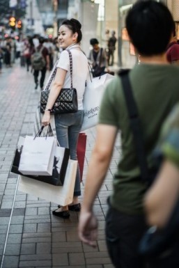 Chinese tourists lead the boom in Asian luxury shopping