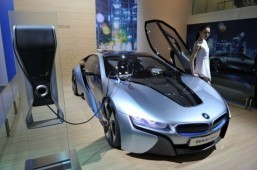 ‘Green’-tinted SUVs at Seoul Motor Show