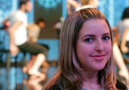 Young American sings classical Arabic music, wows audiences