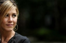 Jennifer Aniston in talks for ‘Mean Moms’
