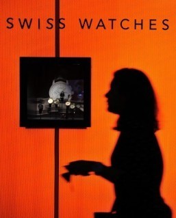 Swiss watchmakers keep cool in wait for Apple smartwatch