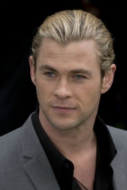 ‘The Huntsman’ appoints new, debutant director