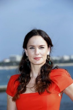 ‘Walking Dead’ star to hunt a ghost with Nicolas Cage