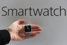 Tech experts debate the smarts of the ‘smartwatch’