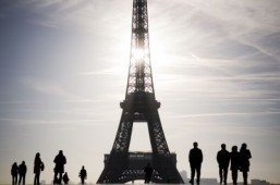 Eiffel Tower goes green with wind power