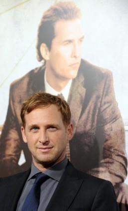 Josh Lucas joins Debra Messing in ‘The Mysteries of Laura’