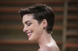 Beauty tutorials: growing out a pixie cut
