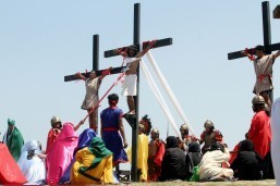 Filipinos carry out bloody Good Friday ‘crucifixions’