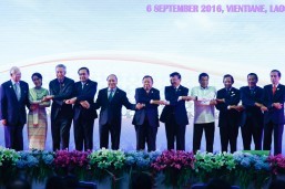 Duterte: PHL adheres to international law in sea row