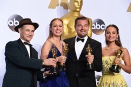 Oscars draws eight-year low US TV audience