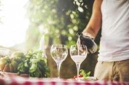 Italy global wine market king, US top tippler: study