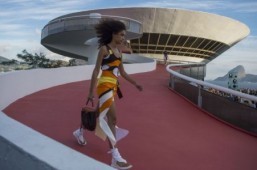 Louis Vuitton takes on Rio with its 2017 Cruise collection