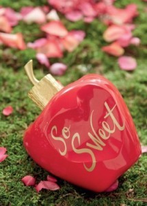 Lolita Lempicka’s new fragrance So Sweet combines mischievousness and indulgence