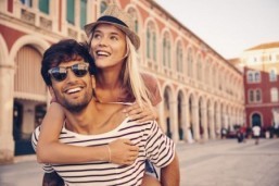 Stress-free summer: tips for a successful first vacation as a couple