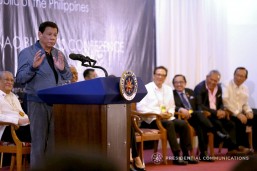 Duterte appoints DAR OIC following Mariano’s CA rejection