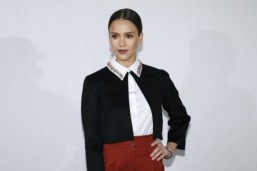 FOX and Jessica Alba to work on new AI drama ‘Girl 10′