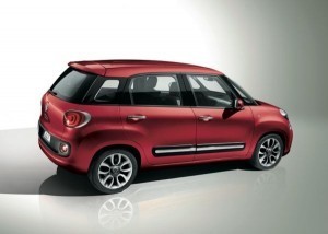 Fiat 500L first images released