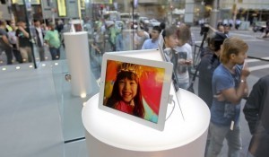 Apple still top global brand as value jumps: survey