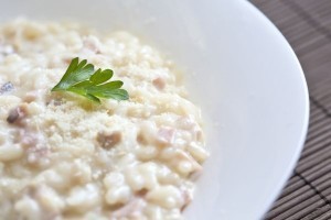 Recipe for smoked risotto with spinach, prosciutto and smoked mozzarella