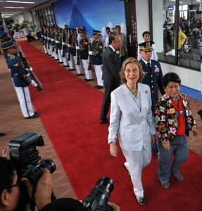 Spain’s Queen Sofia arrives in Philippines