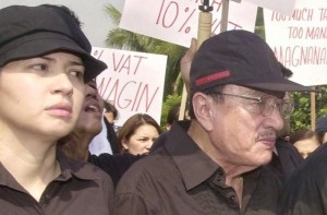 Philippines mourns ‘King of Comedy’ Dolphy