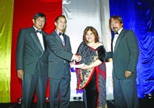 100 Outstanding Filipino Americans in the USA donated ONE MILLION PESOS to Gawad Kalinga