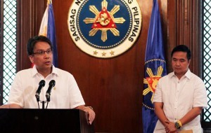 Mar Roxas urged to resign as LP president before assuming DILG post