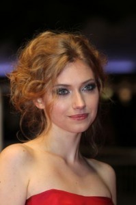 Imogen Poots joins Zac Efron in upcoming romcom