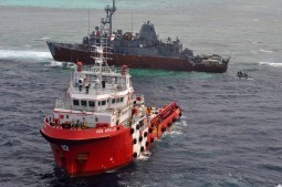 US not exempt from laws: Aquino No reason given why US Navy ship was in Tubbataha Reef