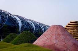 Bangkok airport, mall edge out Disneyland as most Instagrammed places of 2012