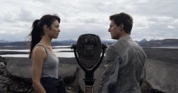 Trailer: Tom Cruise seeks the truth in ‘Oblivion’