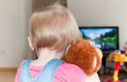 Childhood TV addicts more likely to commit crime: study