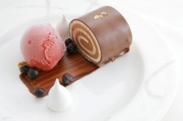 Cathay Pacific has tapped top chefs from the Mandarin Oriental to create a new in-flight menu this year. ©All Rights Reserved