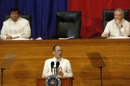PHL on its way to rice self-sufficiency: Aquino