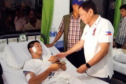 Duterte calls for peace anew with communists, Muslim rebels