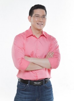 Richard Yap likes to move it, move it